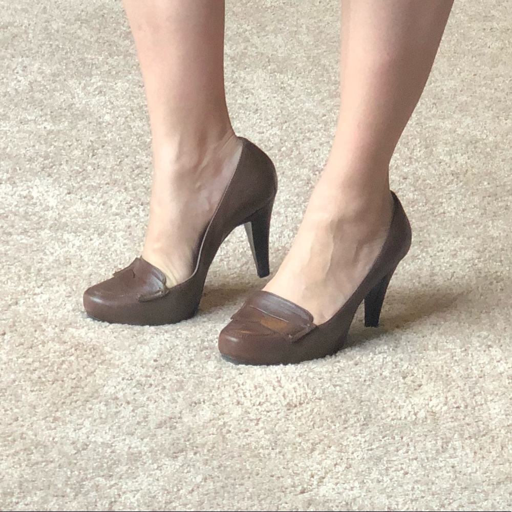 Gianni Bini Leather Heels
